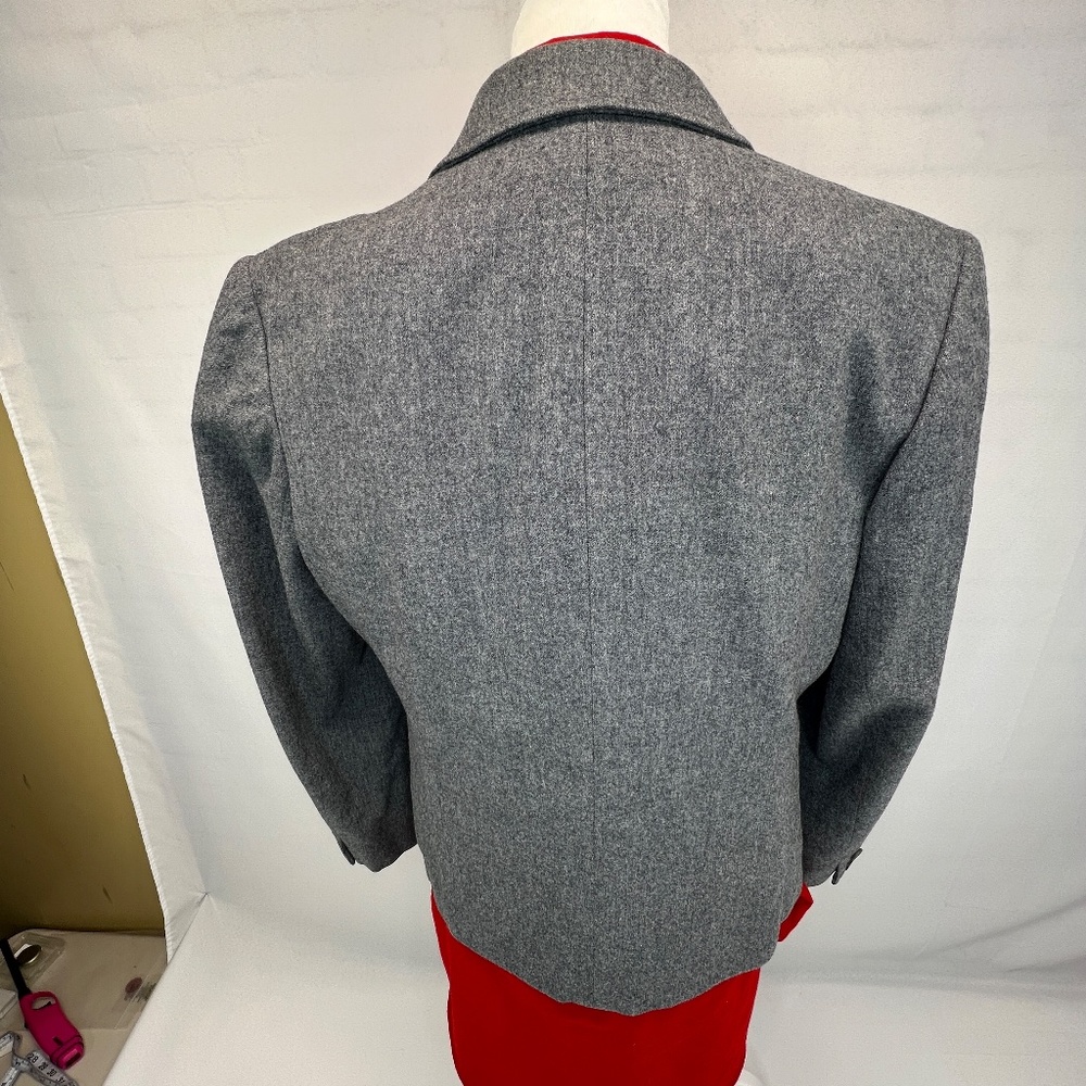 Excellent Condition Pendleton Gray Wool Blazer Si… - image 5